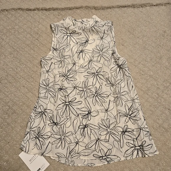 MOTF Floral Silk Top - Picture 3 of 8